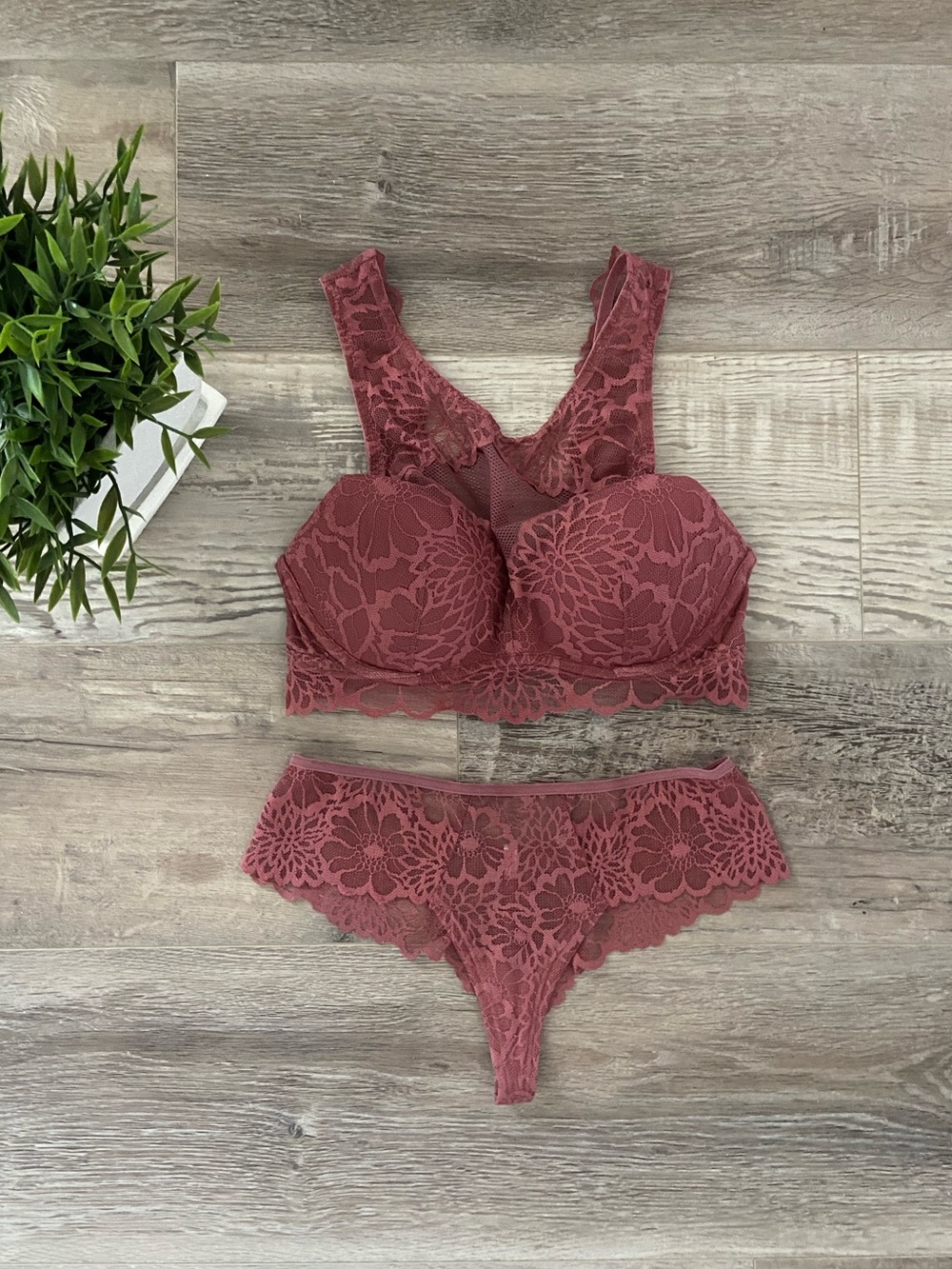PINK Victoria’s Secret Lace Bralette & Cheeky Panty Set